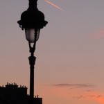 Sunset et reverbere a Paris.
